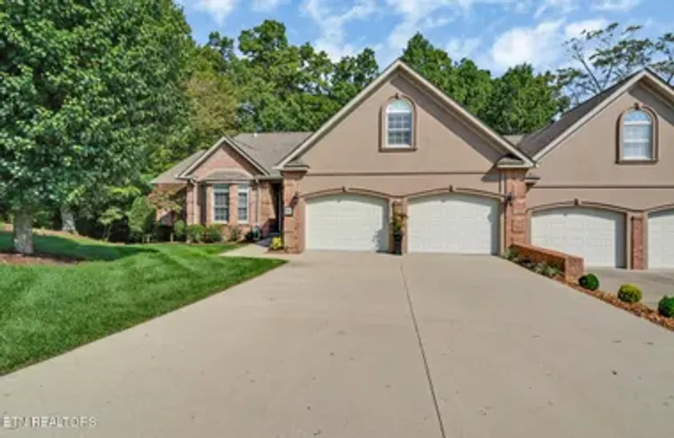 123 LAFAYETTE PT APT 1, CROSSVILLE, TN, ..., Crossville, TN 38558