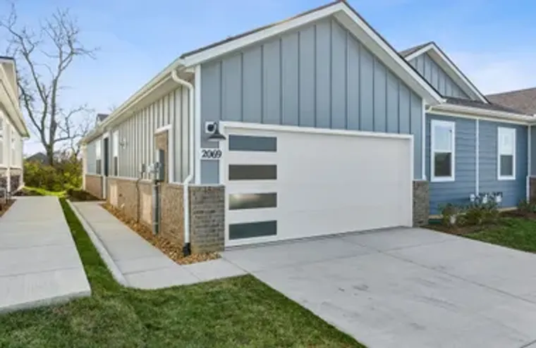 2069 HOLMESBURG PVT CIR, GALLATIN, TN, 3..., Gallatin, TN 37066