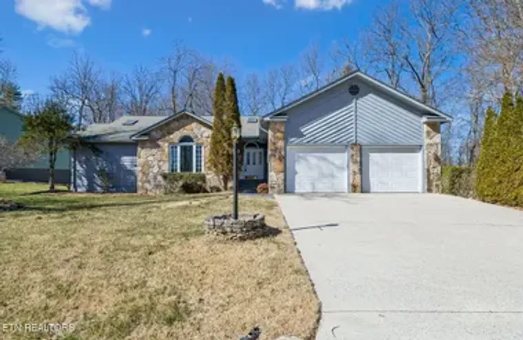 107 WALDEN RIDGE DR, CROSSVILLE, TN, 385..., Crossville, TN 38558