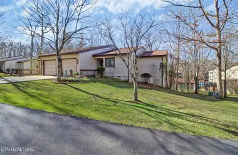 320 LAKE CATHERINE CIR, CROSSVILLE, TN, ..., Crossville, TN 38558