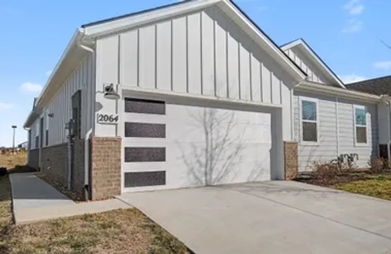 2064 HOLMESBURG PVT CIR, GALLATIN, TN, 3..., Gallatin, TN 37066