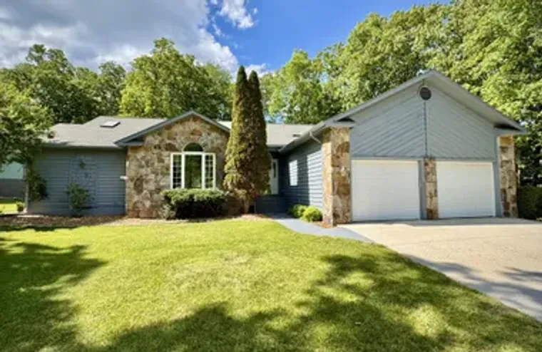 107 WALDEN RIDGE DR, CROSSVILLE, TN, 385..., Crossville, TN 38558