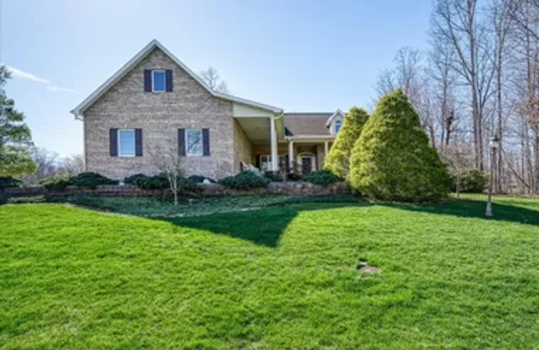 141 MOUNTAIN VIEW DR, CROSSVILLE, TN, 38..., Crossville, TN 38558