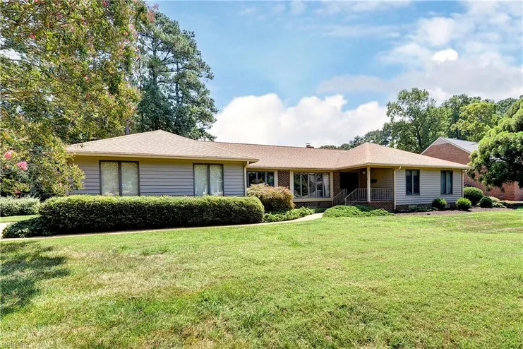 527 THOMAS BRANSBY, WILLIAMSBURG, VA, 23..., Williamsburg, VA 23185
