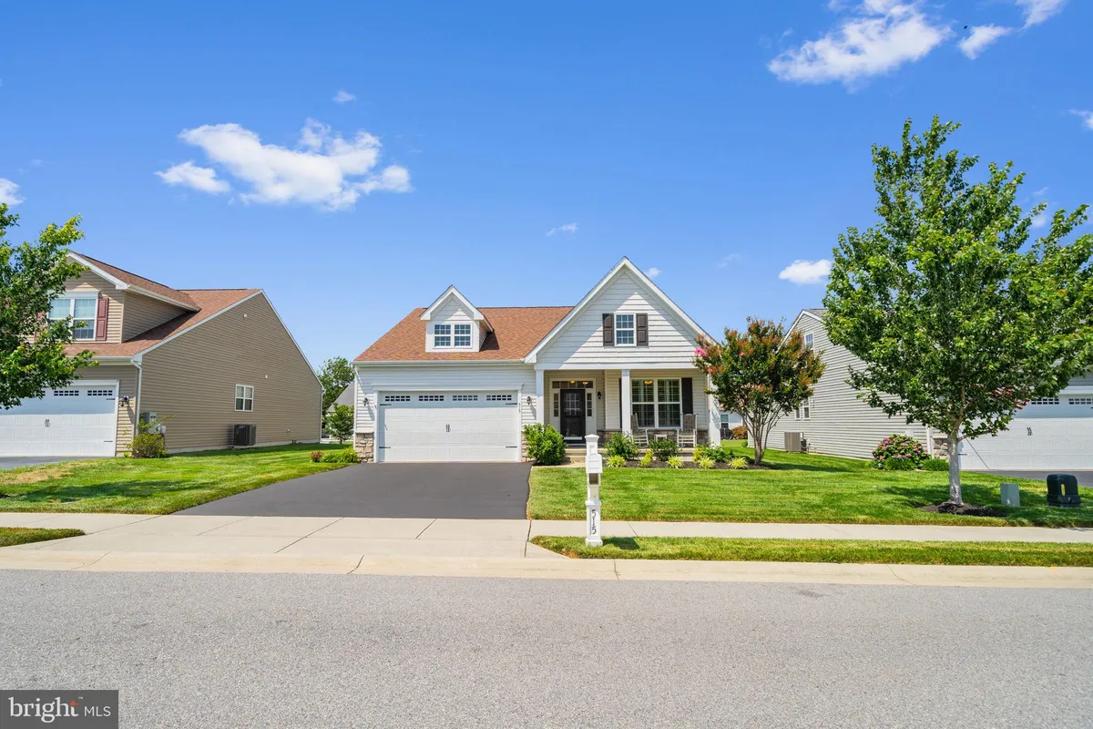 Property Slideshow image 1 of 27 | 515 nicklaus ln, Magnolia, DE, 19962