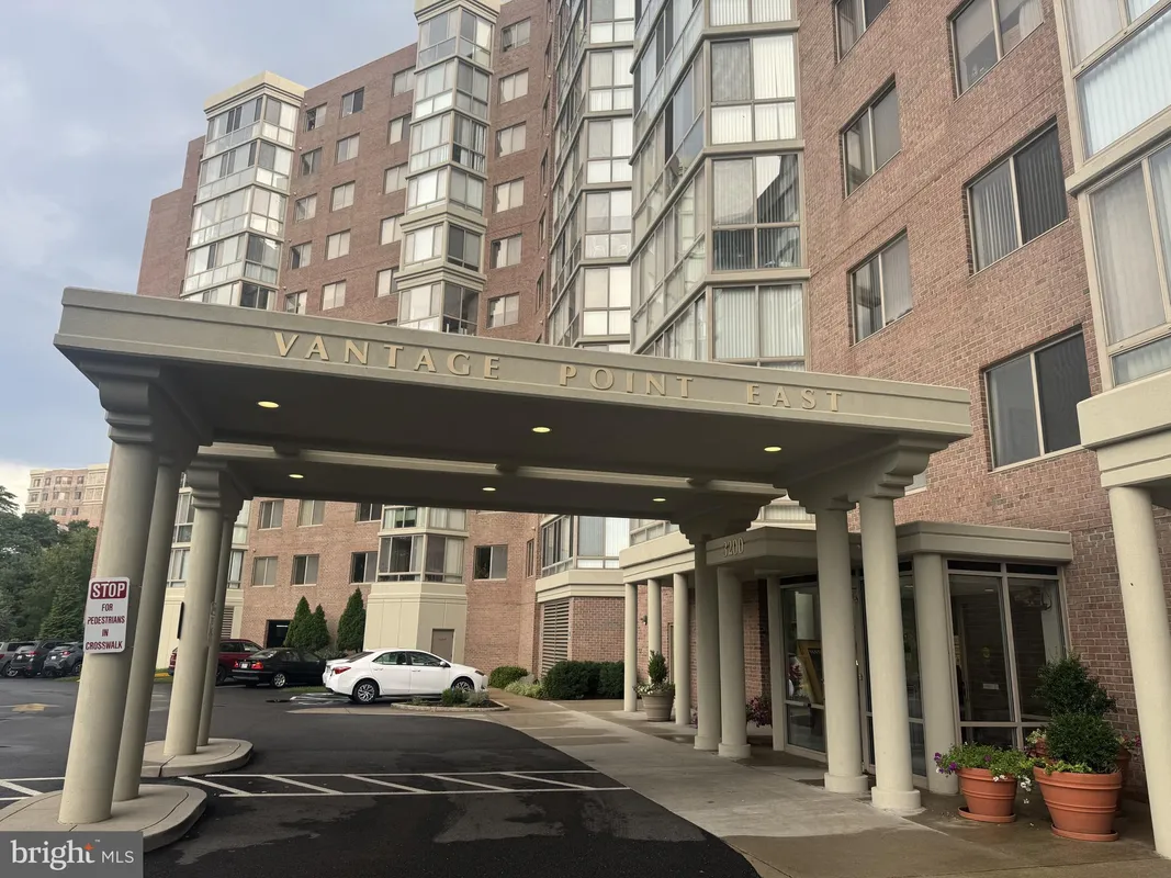 Property Slideshow image 1 of 22 | 3200 n leisure world blvd apt 702, Silver Spring, MD, 20906