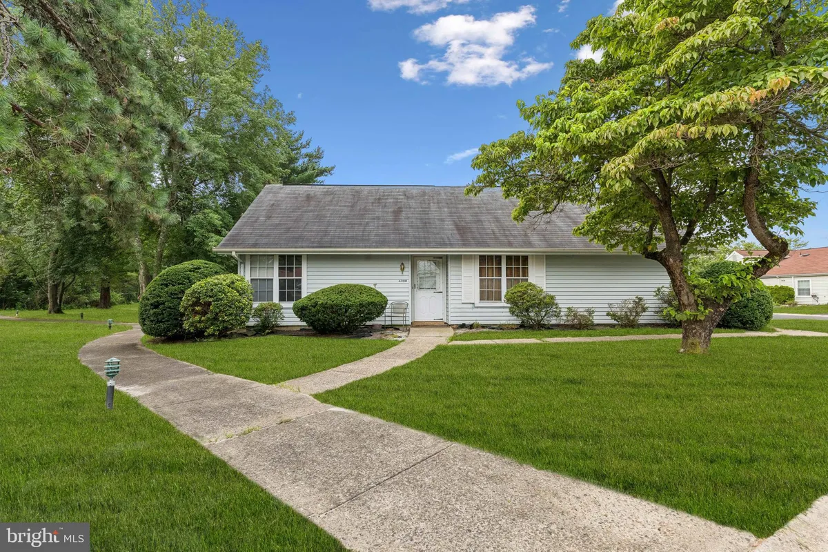 Property Slideshow image 1 of 37 | 439 chesterfield ct h, Manchester Township, NJ, 08759