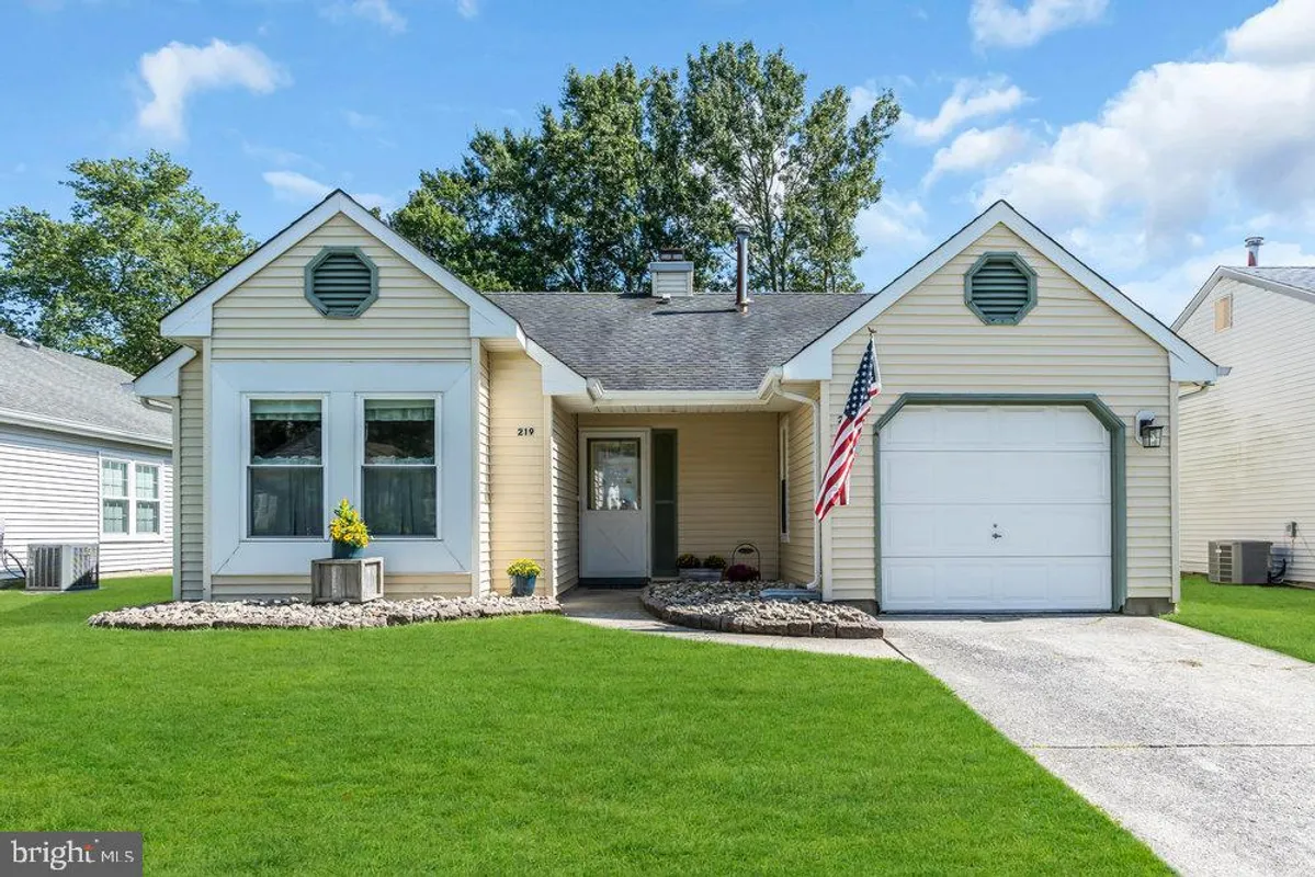 Property Slideshow image 1 of 19 | 219 mohican ln, Little Egg Harbor Twp, NJ, 08087