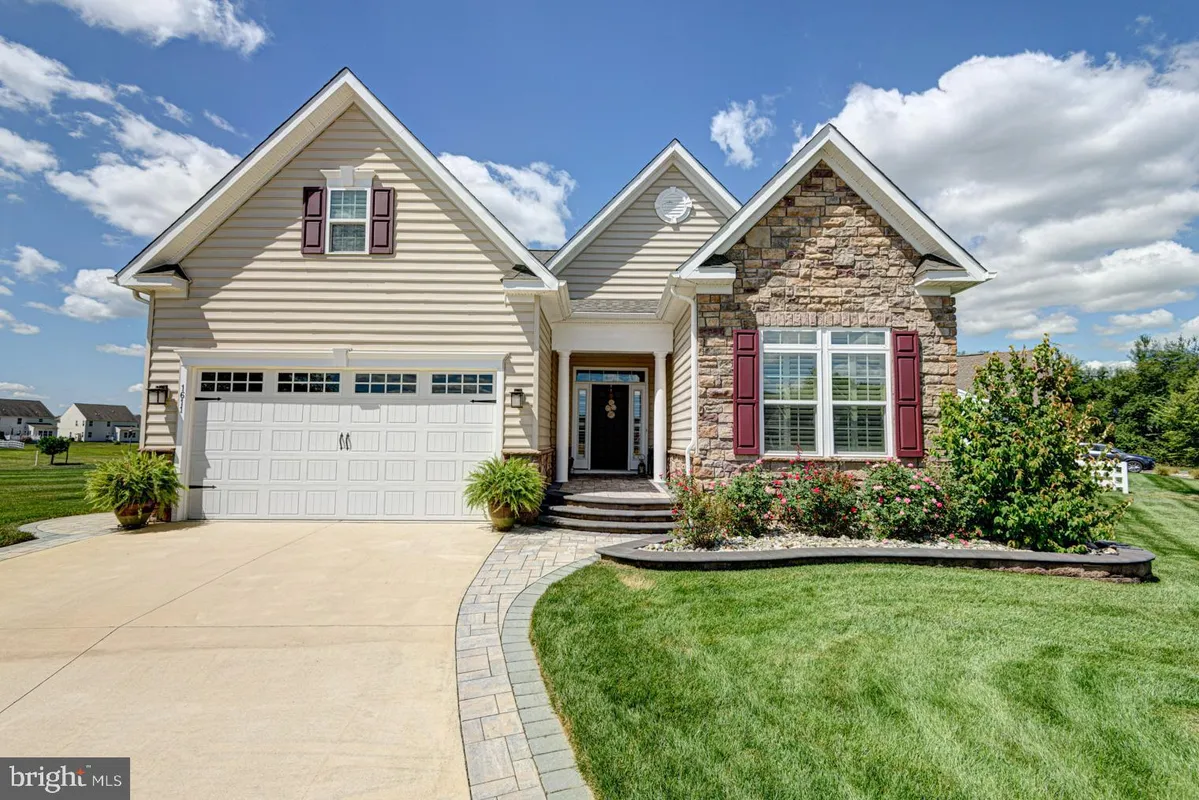 Property Slideshow image 1 of 69 | 1611 ellinor ct, Middletown, DE, 19709