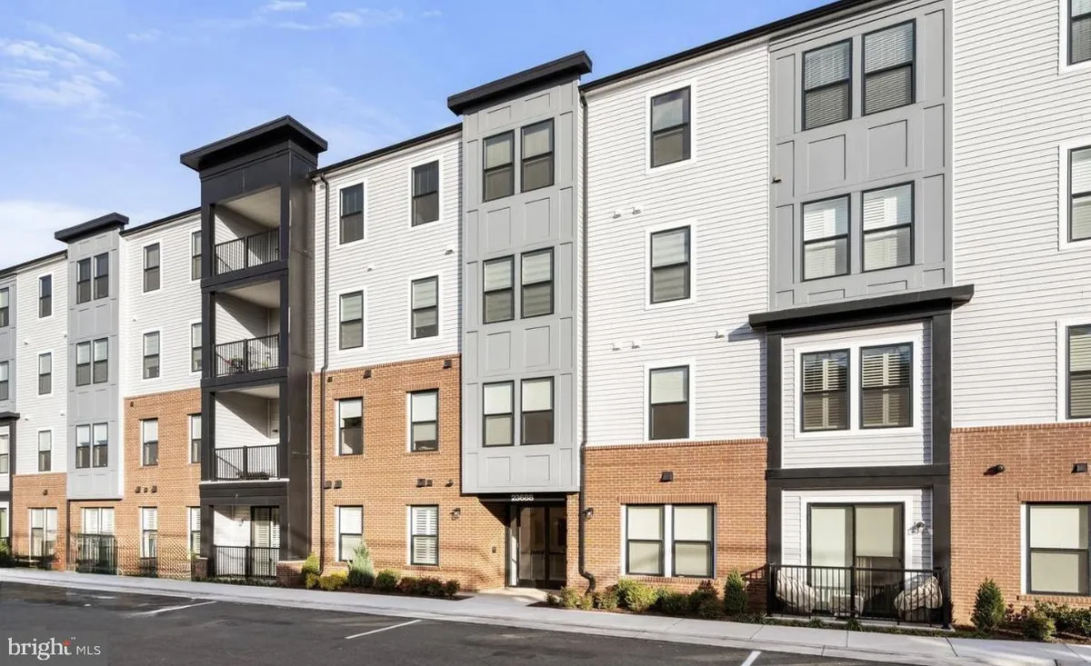 Property Slideshow image 1 of 49 | 23688 bolton crescent ter apt 204, Ashburn, VA, 20148