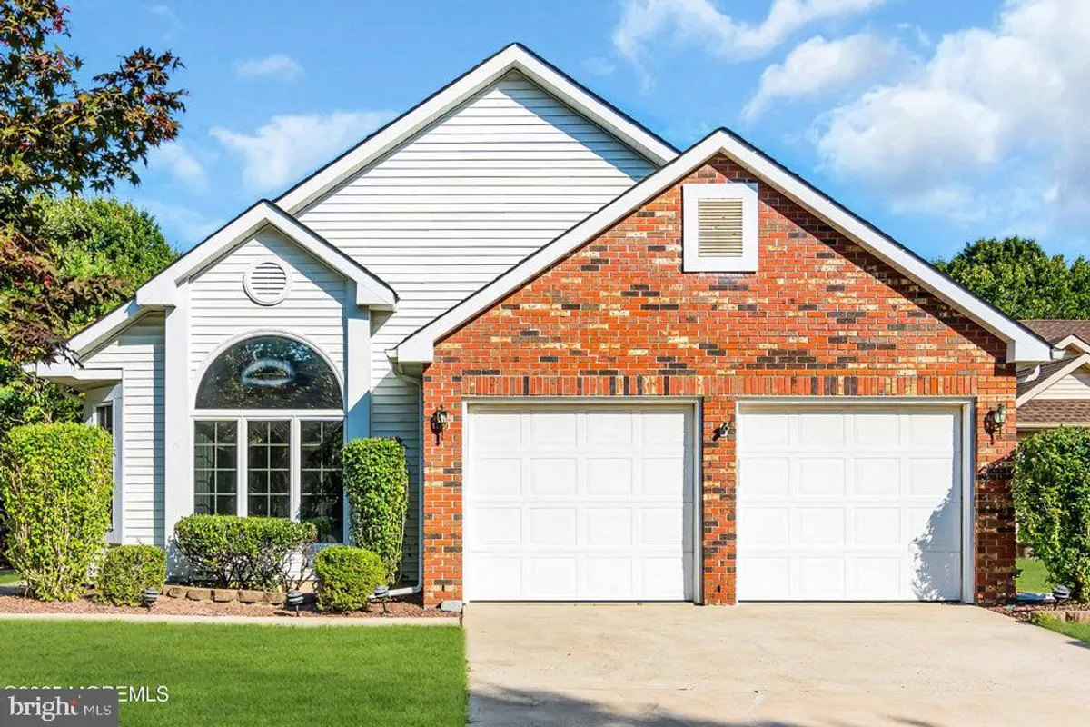 Property Slideshow image 1 of 19 | 1895 crimson ct, Toms River, NJ, 08755