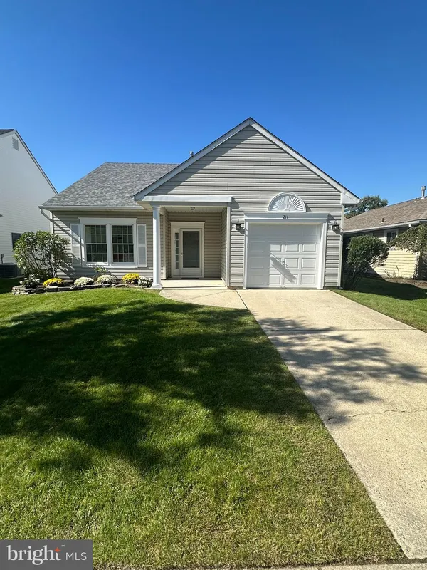 Property Slideshow image 1 of 6 | 211 wagon wheel ln, Columbus, NJ, 08022