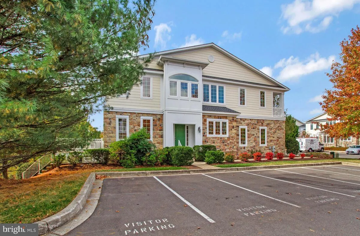 Property Slideshow image 1 of 72 | 8740 endless ocean way 26, Columbia, MD, 21045