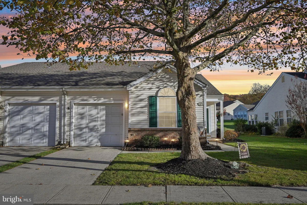 Property Slideshow image 1 of 53 | 17 peppergrass dr, Mount Laurel, NJ, 08054