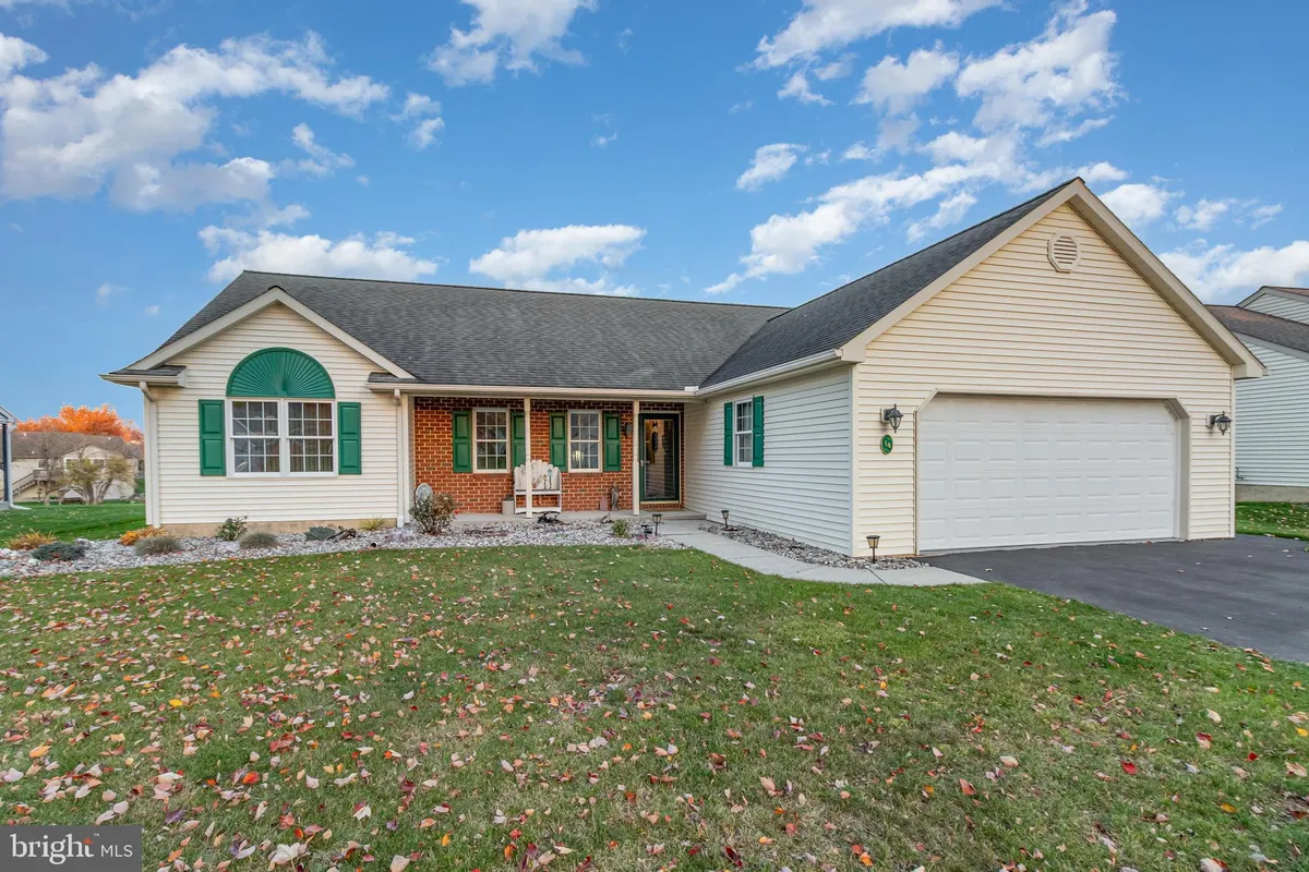 Property Slideshow image 1 of 38 | 14 bower dr, Myerstown, PA, 17067