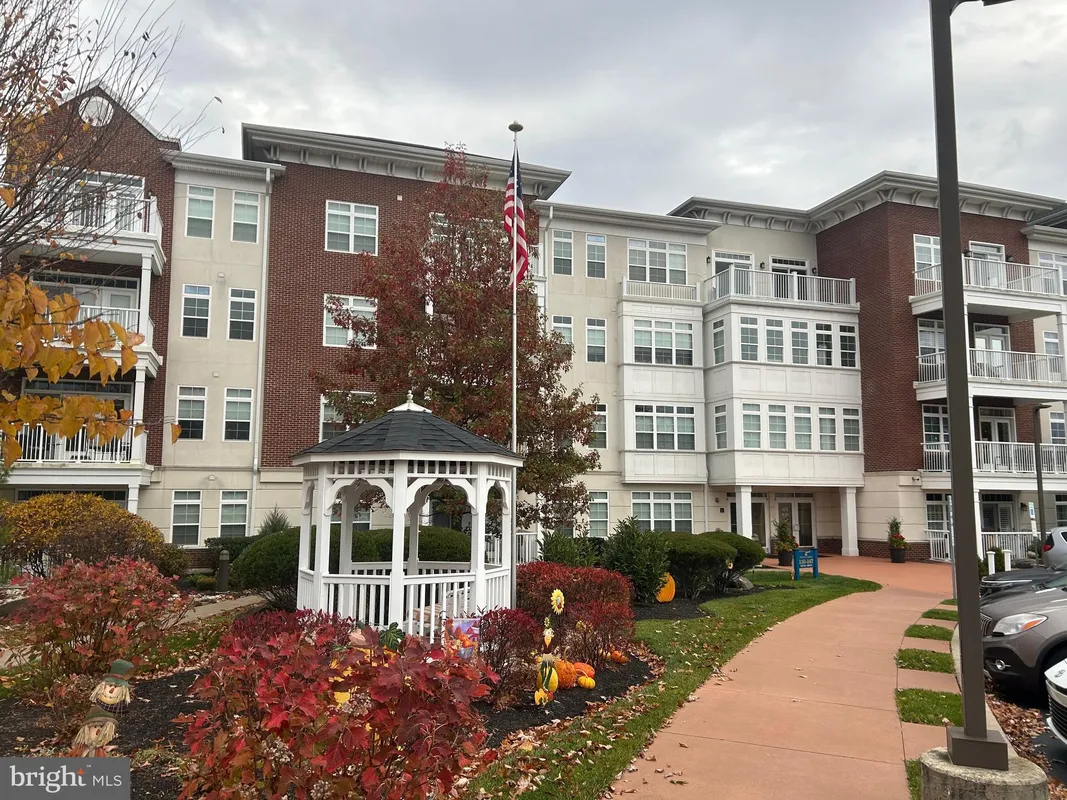 Property Slideshow image 1 of 31 | 134 gilpin dr # a-305, West Chester, PA, 19382