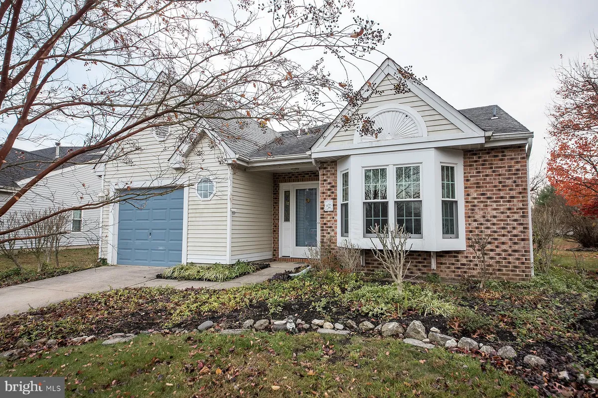 Property Slideshow image 1 of 35 | 422 elderberry ct, Mount Laurel, NJ, 08054
