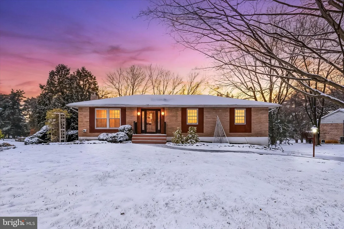 Property Slideshow image 1 of 29 | 3821 club house dr, Fayetteville, PA, 17222