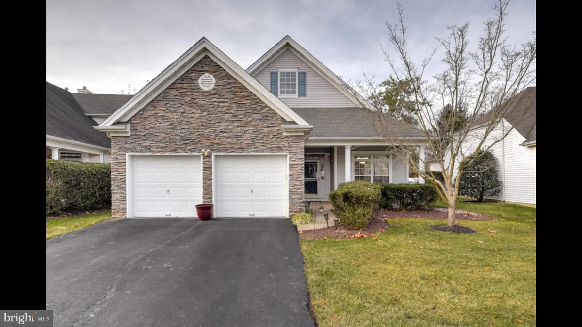 Property Slideshow image 1 of 54 | 25 cardinalflower ln, West Windsor, NJ, 08550