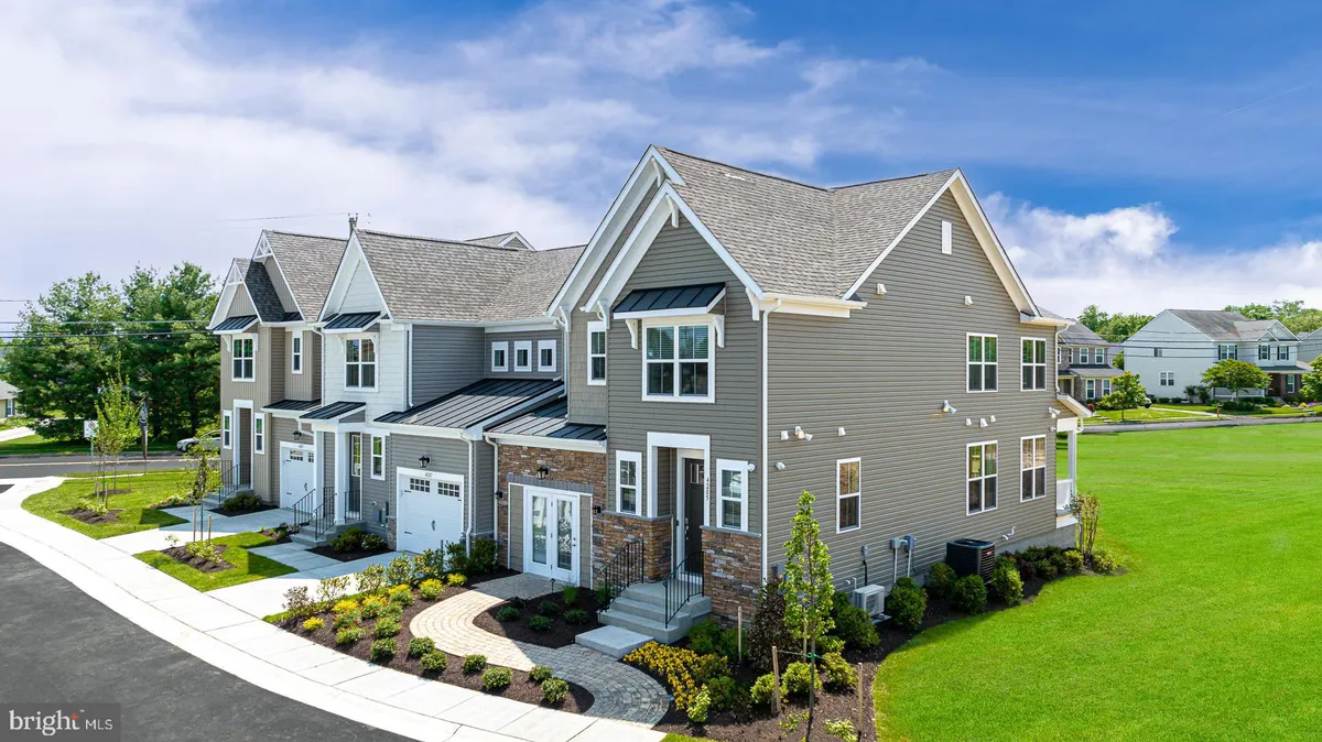 Property Slideshow image 1 of 17 | 4223 market place dr, Perry Hall, MD, 21128