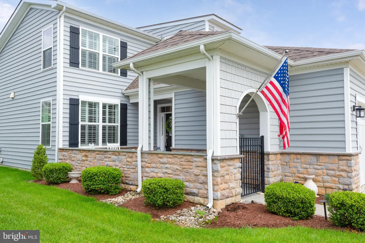Property Slideshow image 1 of 42 | 858 moorings cir 11, Stevensville, MD, 21666