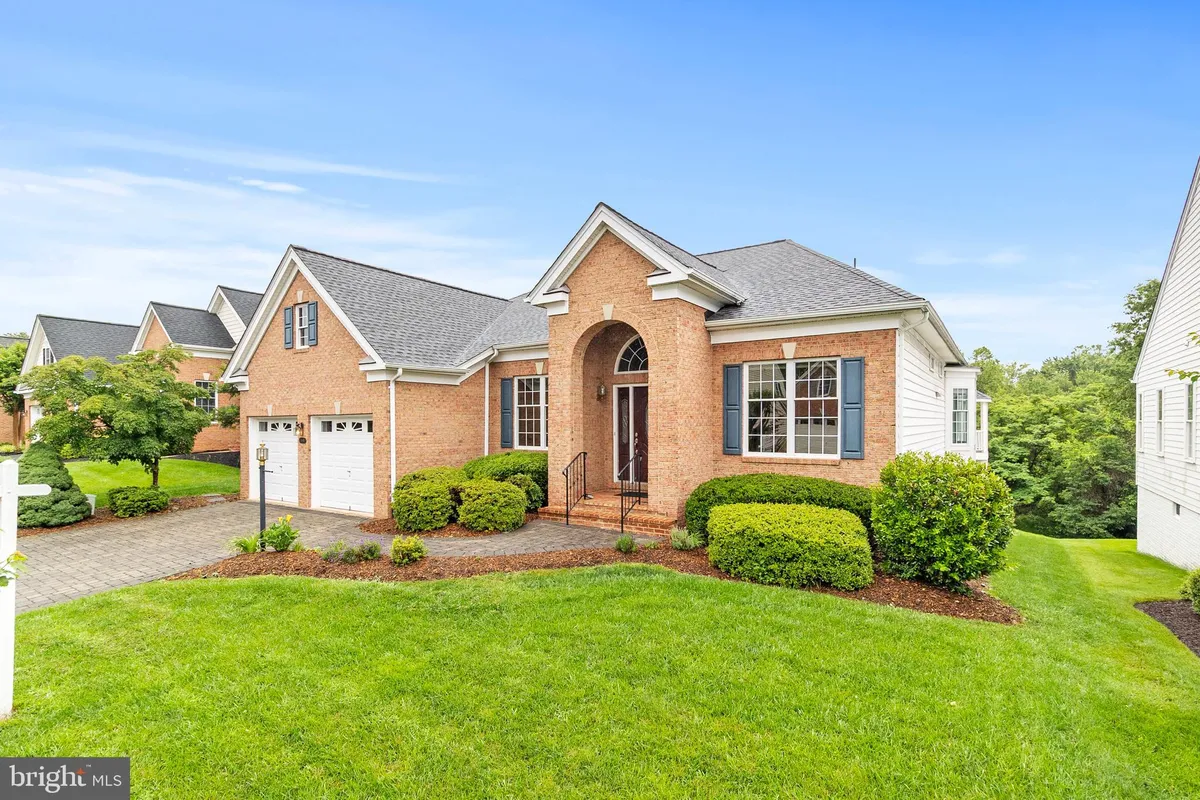 Property Slideshow image 1 of 57 | 15691 alderbrook dr, Haymarket, VA, 20169