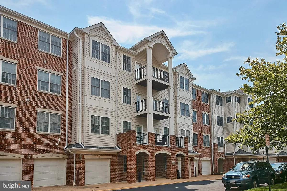 Property Slideshow image 1 of 17 | 20810 noble ter 205, Sterling, VA, 20165