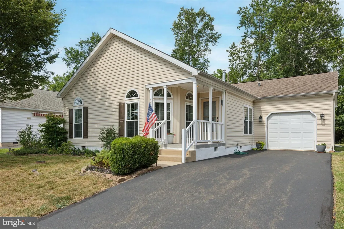 Property Slideshow image 1 of 15 | 645 blue bell springs dr, Blue Bell, PA, 19422