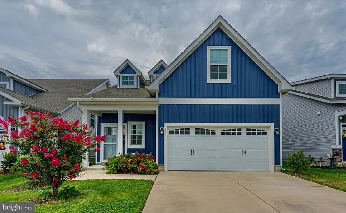 Property Slideshow image 1 of 43 | 106 waterside dr, Bridgeville, DE, 19933