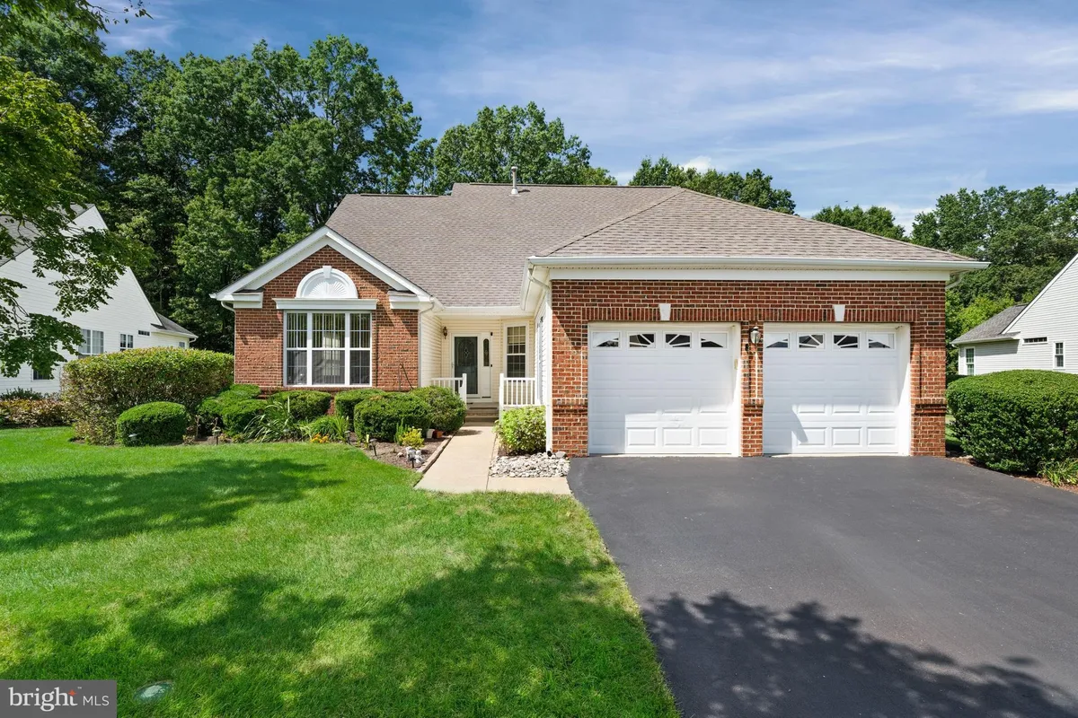 Property Slideshow image 1 of 21 | 56 springmill dr, Middletown, DE, 19709
