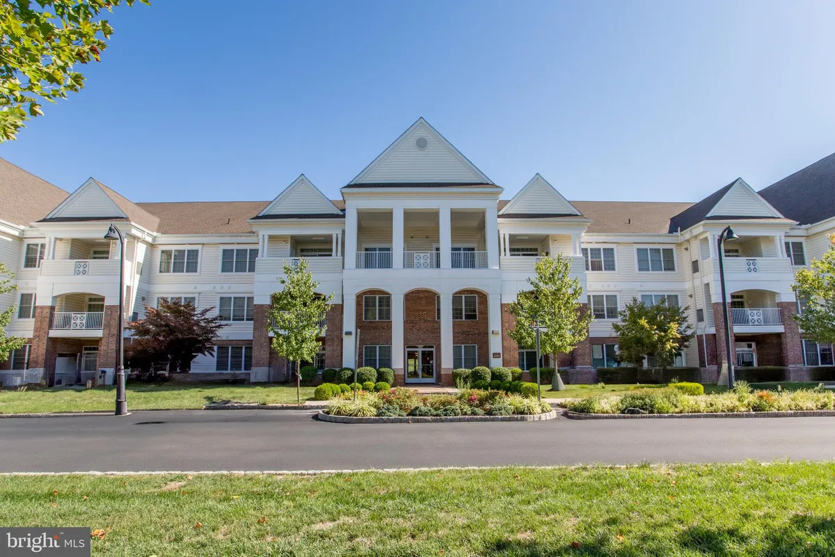 Property Slideshow image 1 of 62 | 6101 meridian blvd, Warrington, PA, 18976