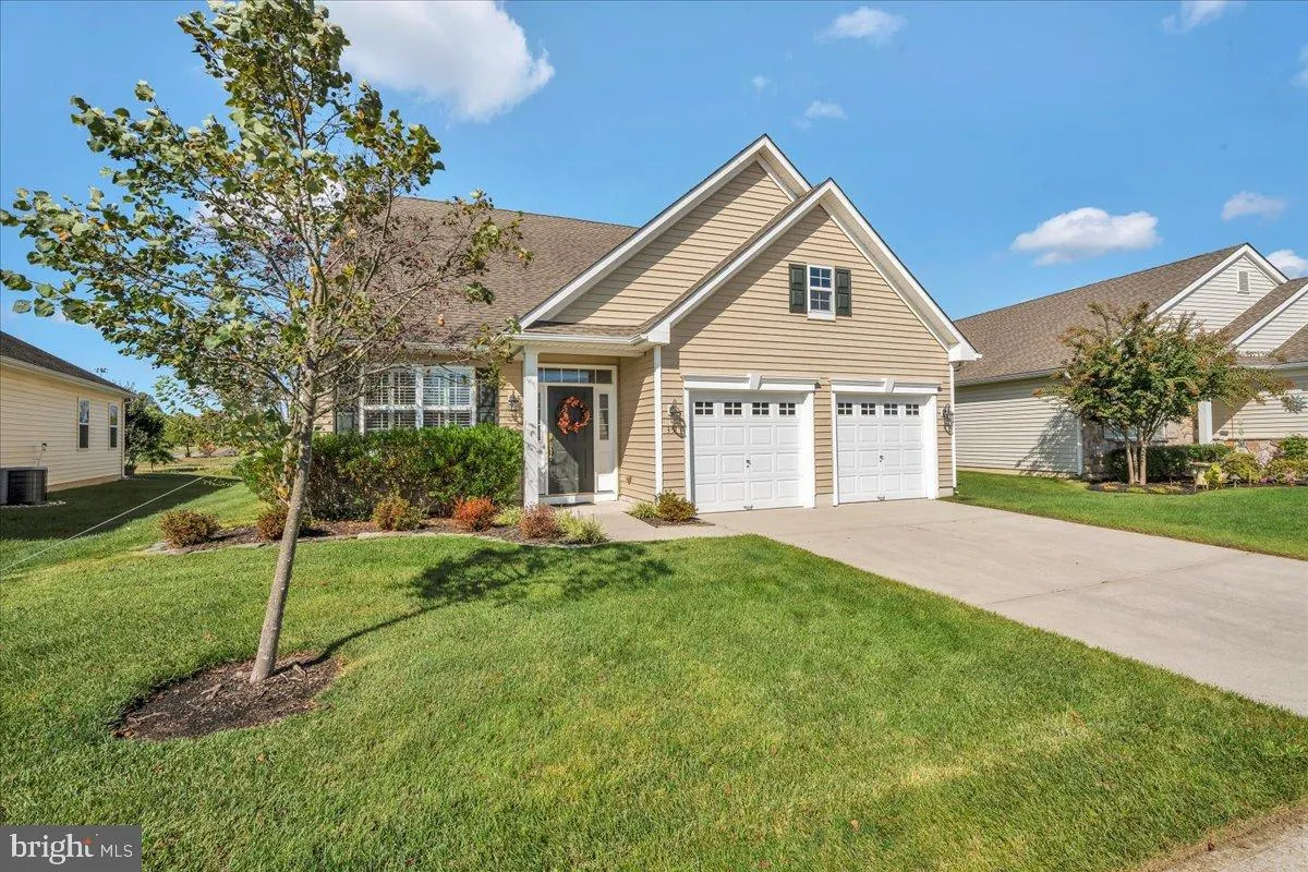 Property Slideshow image 1 of 36 | 35 w dehart ave, Clayton, NJ, 08312