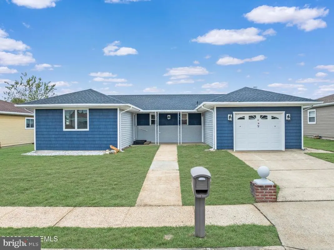 Property Slideshow image 1 of 26 | 7 puerto vallarta st, Toms River, NJ, 08757