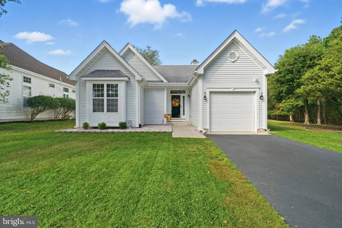 Property Slideshow image 1 of 59 | 7 river bend ct, Barnegat, NJ, 08005