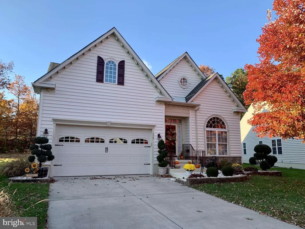 Property Slideshow image 1 of 30 | 172 hearthstone dr, Berlin, NJ, 08009