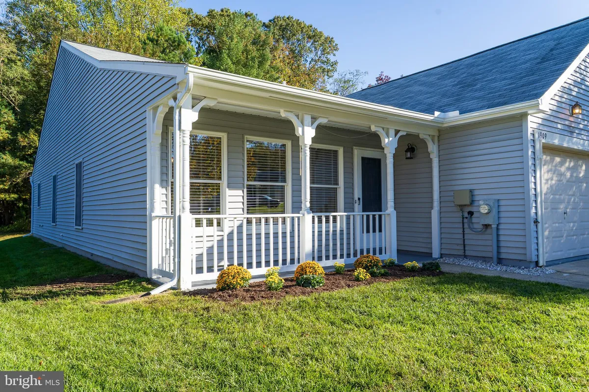 Property Slideshow image 1 of 25 | 1909 marconi cir, Annapolis, MD, 21401