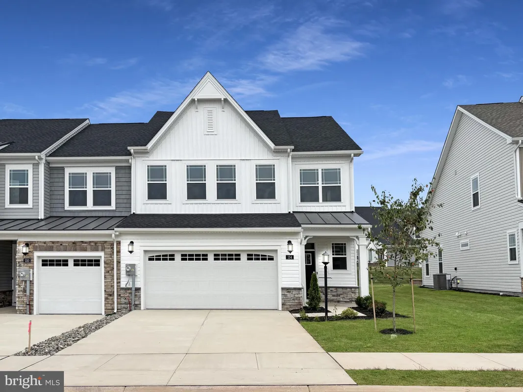 Property Slideshow image 1 of 36 | 154 grand overlook dr, Gettysburg, PA, 17325