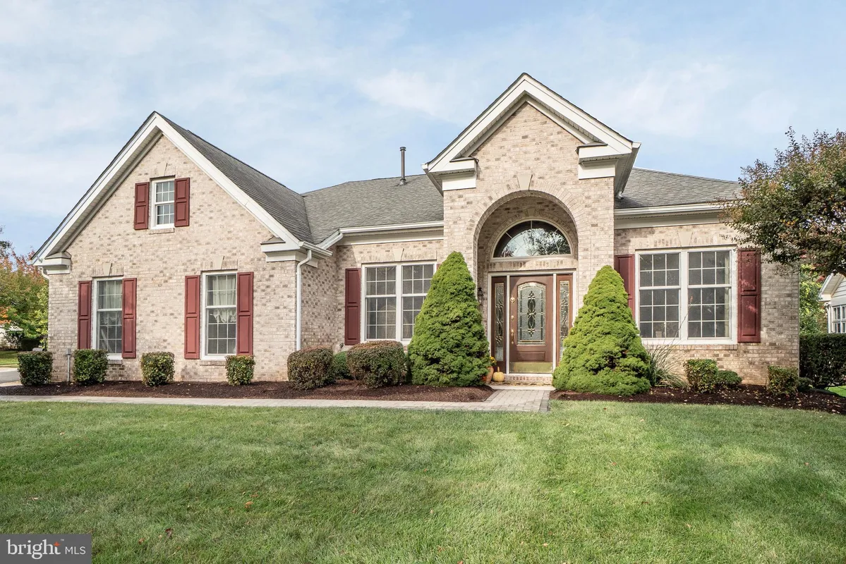 Property Slideshow image 1 of 52 | 5243 canyon creek way, Haymarket, VA, 20169