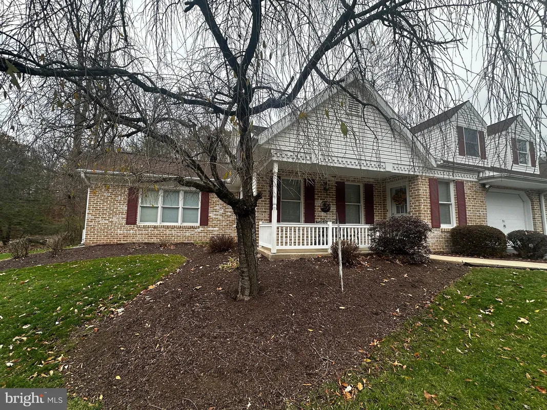 Property Slideshow image 1 of 42 | 91 timber villa, Elizabethtown, PA, 17022