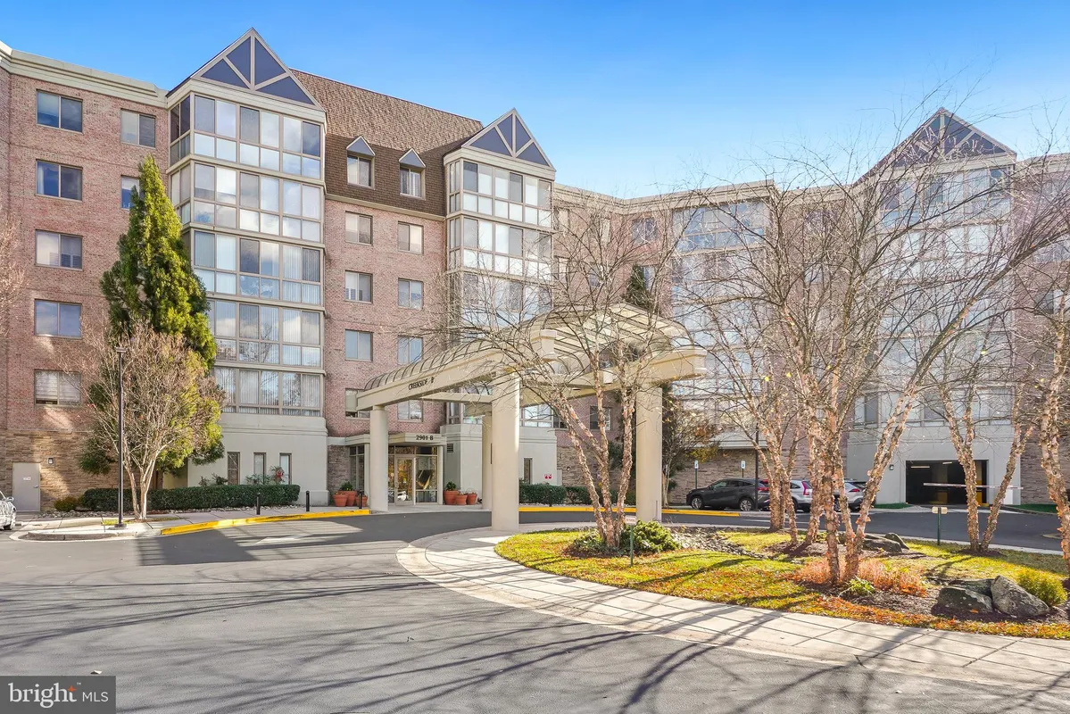 Property Slideshow image 1 of 30 | 2901 s leisure world blvd 524, Silver Spring, MD, 20906