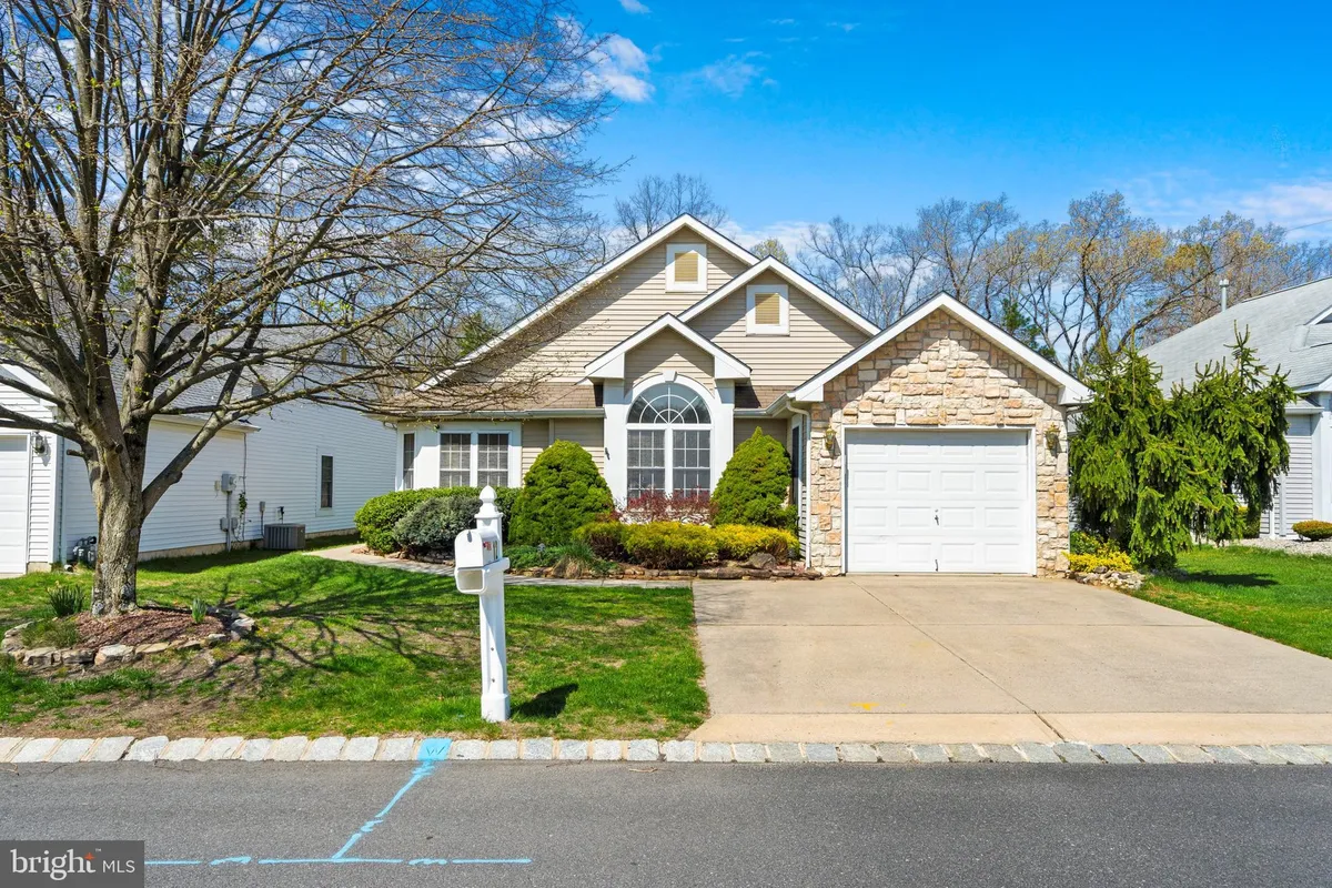 Property Slideshow image 1 of 32 | 12 rye ct, Jackson, NJ, 08527