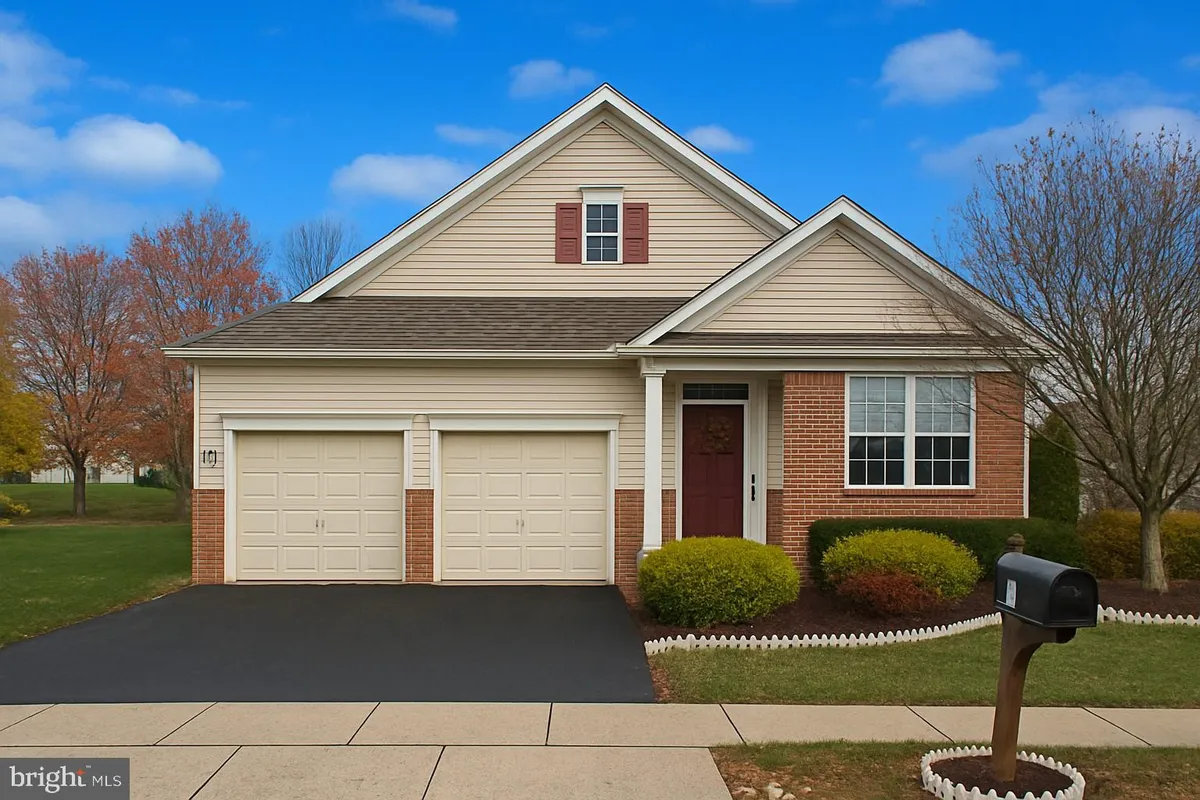 Property Slideshow image 1 of 1 | 30 tupelo ln, Langhorne, PA, 19047