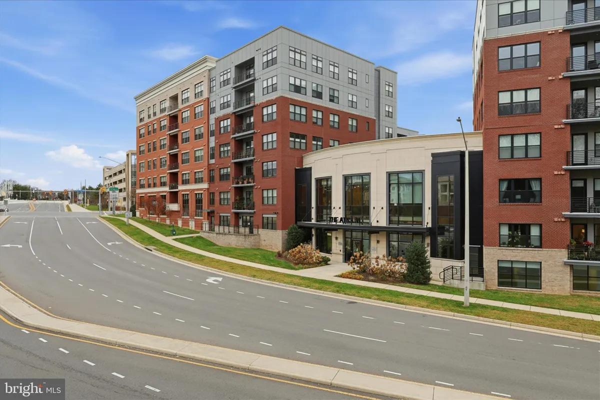 Property Slideshow image 1 of 46 | 2960 vaden dr unit 413, Fairfax, VA, 22031