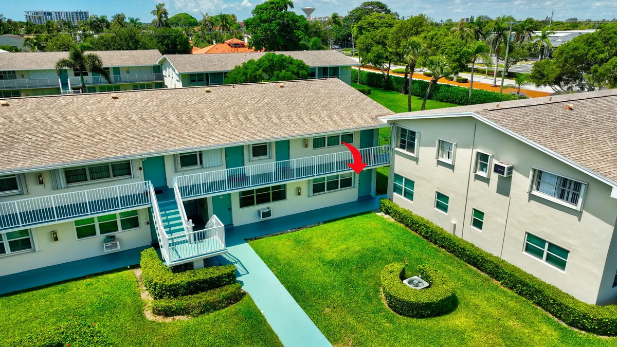 Property Slideshow image 1 of 42 | 740 horizons 105, Boynton Beach, FL, 33435