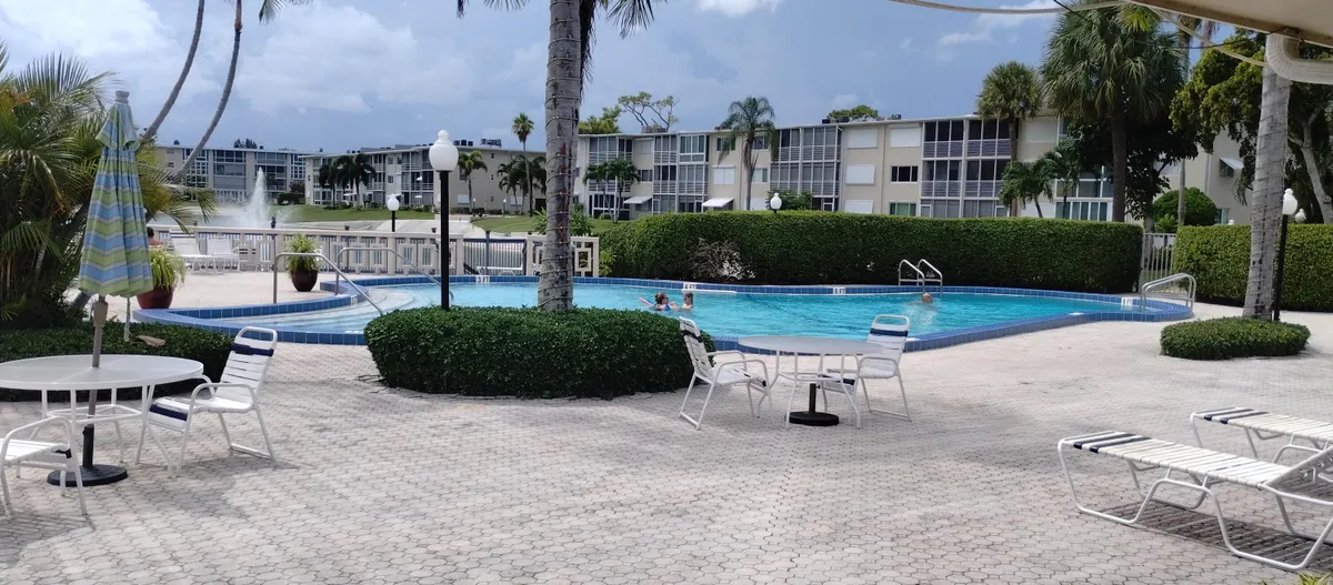 Property Slideshow image 1 of 29 | 2647 garden dr 110, Lake Worth, FL, 33461