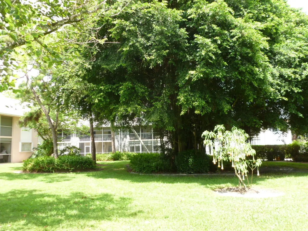 Property Slideshow image 1 of 35 | 18081 se country club dr apt 51 bldg 6, Jupiter, FL, 33469