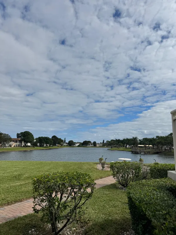 Property Slideshow image 1 of 10 | 387 chatham, West Palm Beach, FL, 33417