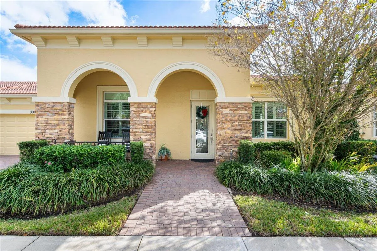 Property Slideshow image 1 of 76 | 10065 sw duccio ln, Port Saint Lucie, FL, 34986