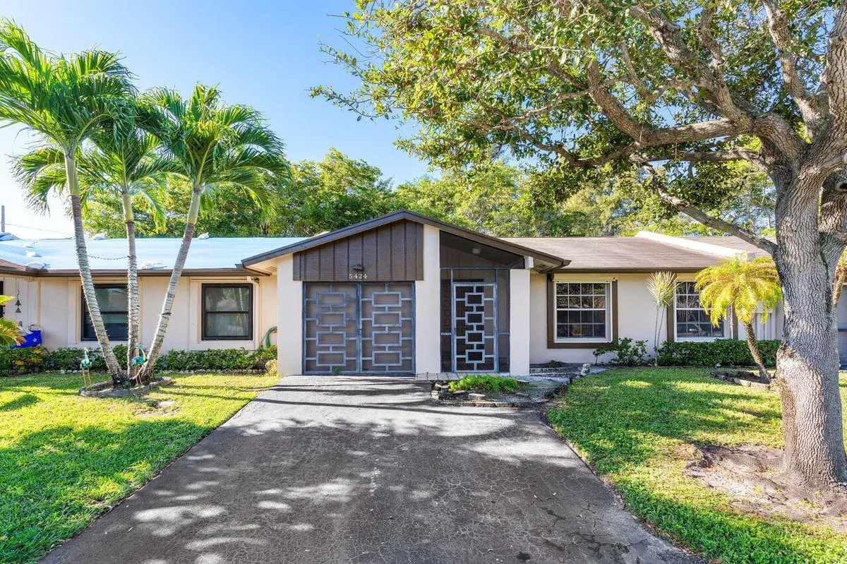 Property Slideshow image 1 of 28 | 5424 viburnum cir, Delray Beach, FL, 33484