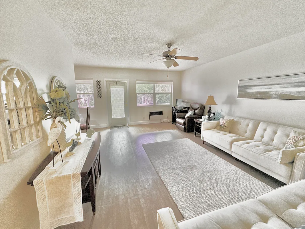 Property Slideshow image 1 of 33 | 138 waltham f, West Palm Beach, FL, 33417